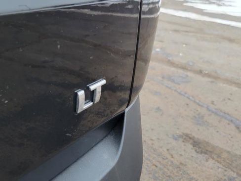 Used 2023 Chevrolet Traverse LT image 29