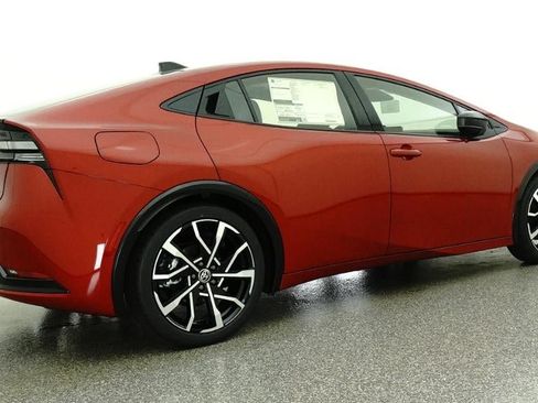 New 2026 Toyota Prius Plug-In Hybrid FWD image 25