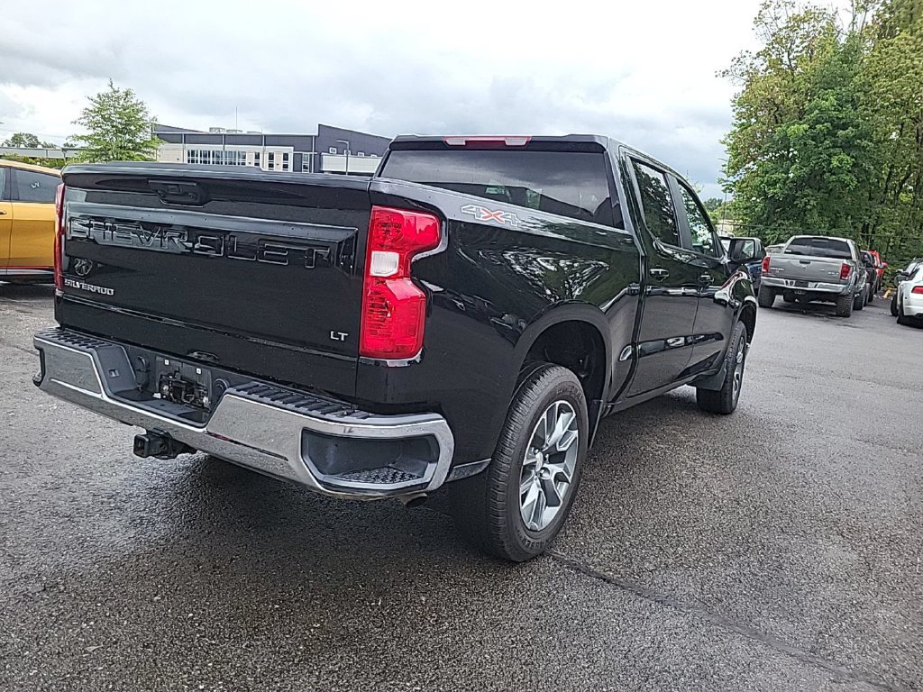 Used 2025 Chevrolet Silverado 1500 LT AWD/4WD image 11