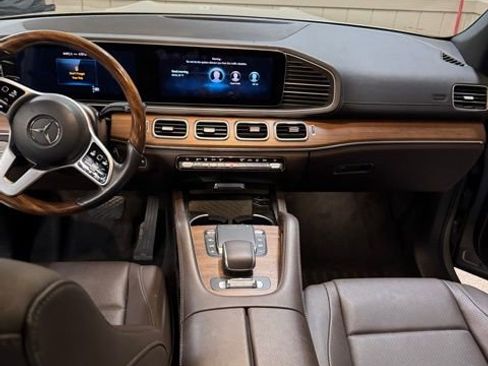 Used 2021 Mercedes-Benz GLS 450 4MATIC image 13