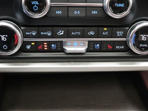 Used 2024 Ford Expedition Max Limited image 25