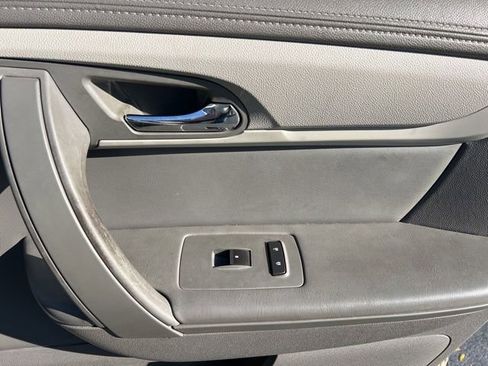 Used 2014 Chevrolet Traverse LT image 30