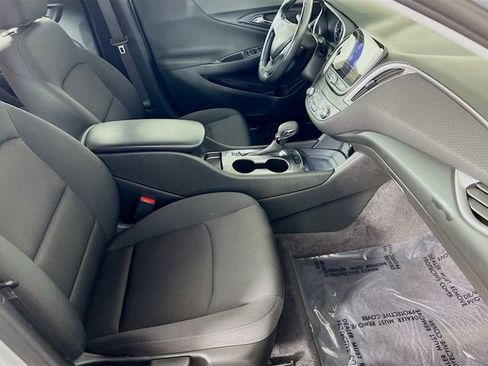 Used 2022 Chevrolet Malibu RS image 26