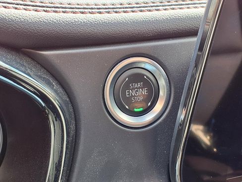 Used 2025 Chevrolet Blazer RS image 27