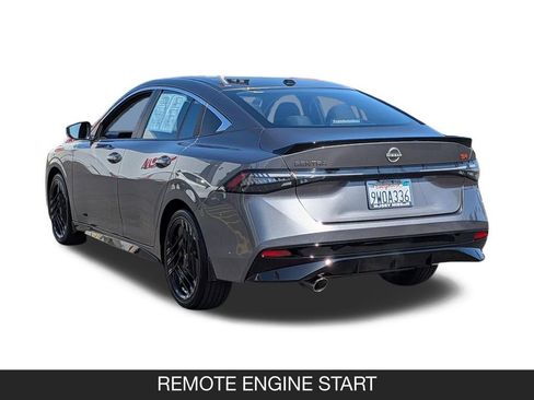 Used 2026 Nissan Sentra SR w/ Floor Mat Package FWD image 7
