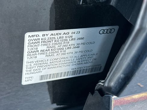 Used 2023 Audi Q3 2.0T Premium image 34