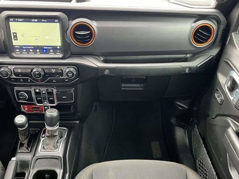 Used 2022 Jeep Gladiator Mojave w/ Trailer Tow Package image 18