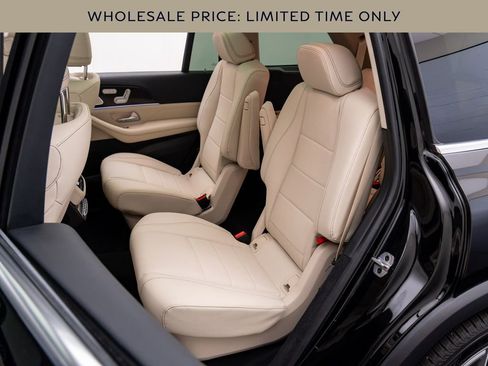 Used 2024 Mercedes-Benz GLS 450 4MATIC image 17