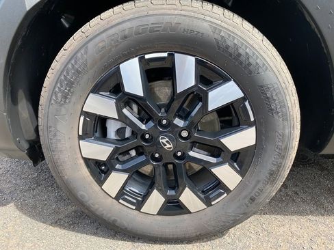 Certified 2025 Hyundai Santa Cruz SE image 27