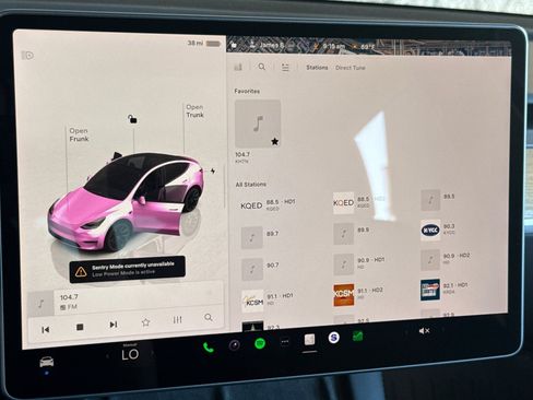 Used 2023 Tesla Model Y Long Range AWD/4WD image 24