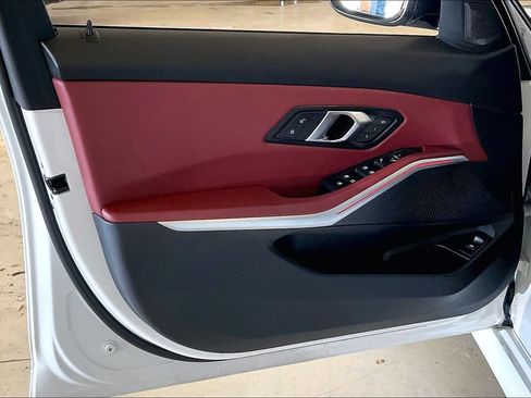 Certified 2024 BMW 330i Sedan w/ M Sport Package image 21