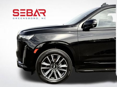 Used 2023 Cadillac Escalade ESV Sport AWD/4WD image 16