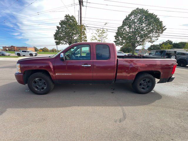 Used 2008 Chevrolet Silverado 1500 LT w/ Power Pack Plus AWD/4WD image 8