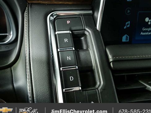 Used 2023 Chevrolet Suburban High Country w/ LPO, Illumination Package AWD/4WD image 17