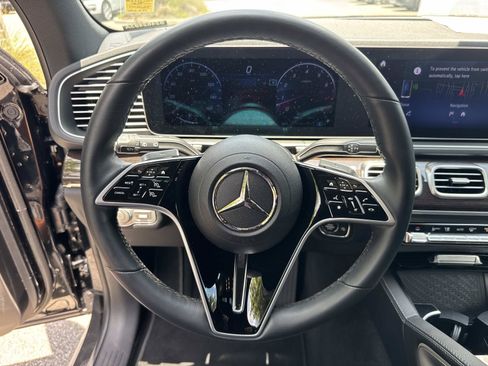 Used 2025 Mercedes-Benz GLE 350 4MATIC image 29