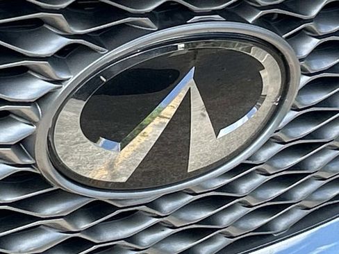 Used 2023 INFINITI QX55 Essential AWD/4WD image 11