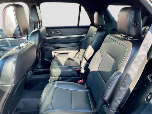 Used 2018 Ford Explorer Sport w/ Equipment Group 401A image 26
