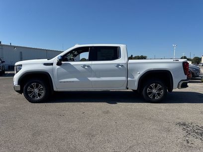 New 2026 GMC Sierra 1500 SLT w/ SLT Convenience Package