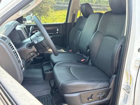 Used 2017 RAM 2500 Laramie w/ Convenience Group AWD/4WD image 16