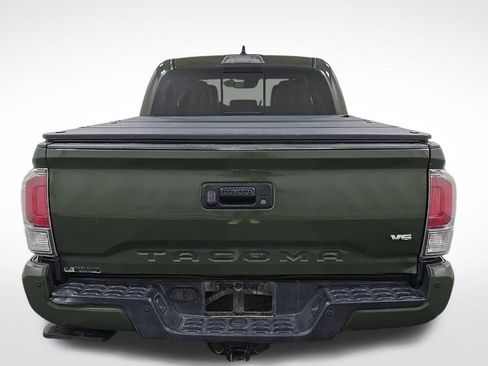 Used 2021 Toyota Tacoma TRD Off-Road w/ TRD Premium Off Road Package AWD/4WD image 5