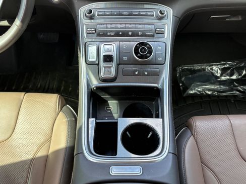 Used 2022 Hyundai Santa Fe SEL Premium w/ Cargo Package AWD/4WD image 27