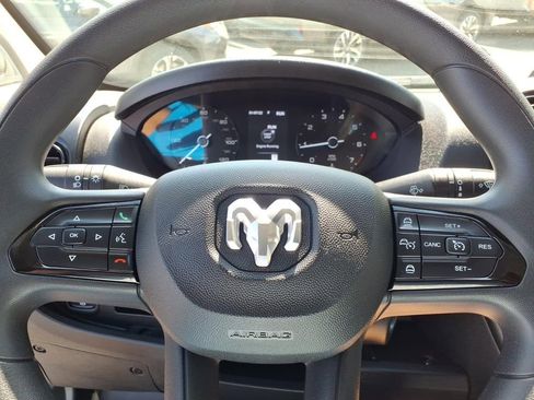 Used 2025 RAM ProMaster 3500 w/ Convenience Group image 4