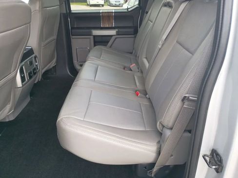 Used 2018 Ford F150 Lariat image 17