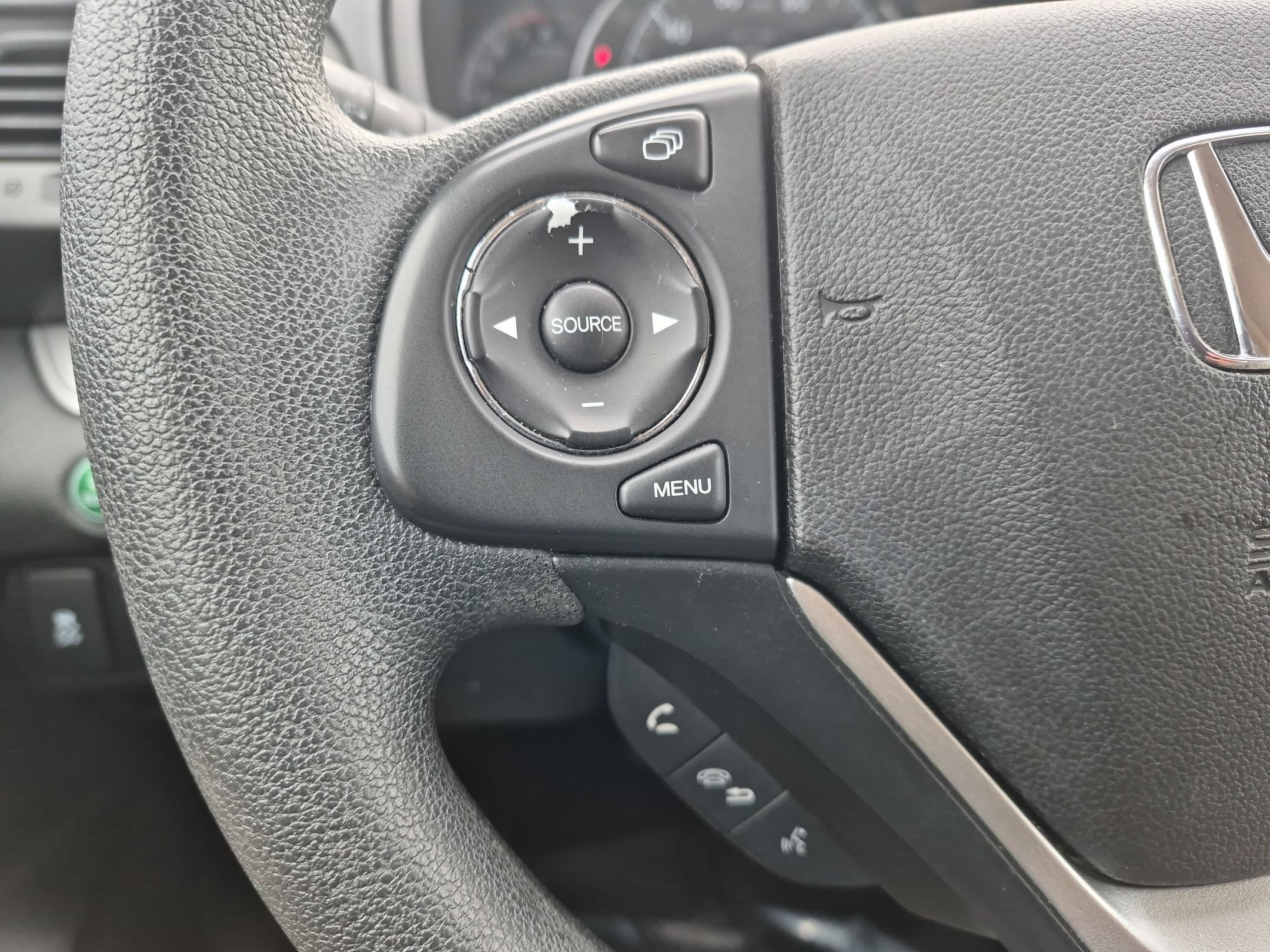 Used 2015 Honda CR-V EX image 14