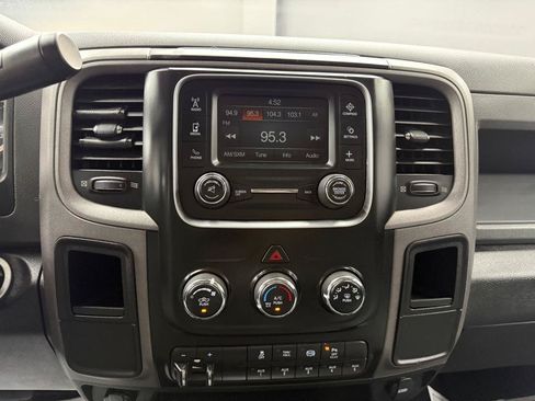 Used 2017 RAM 2500 Tradesman w/ Chrome Appearance Group AWD/4WD image 13