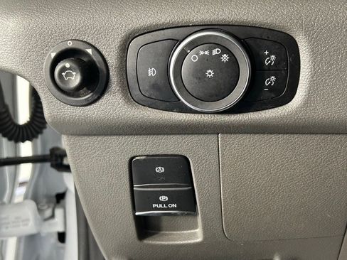 Used 2024 Ford Transit 250 Low Roof w/ Exterior Upgrade Package RWD image 26