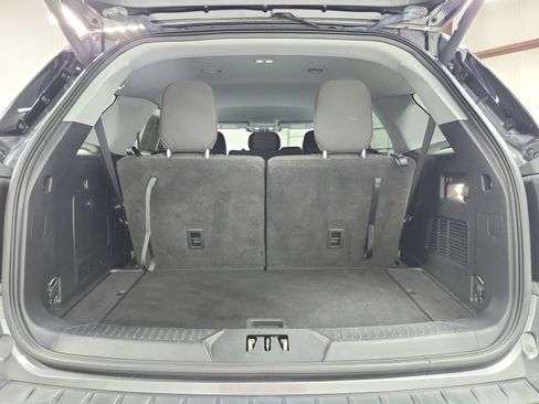 Used 2022 Ford Explorer XLT RWD image 47