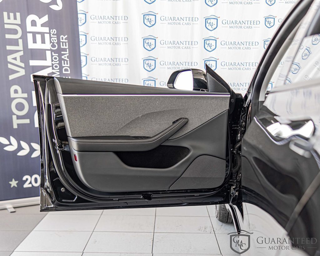 Used 2025 Tesla Model 3 Long Range RWD image 27