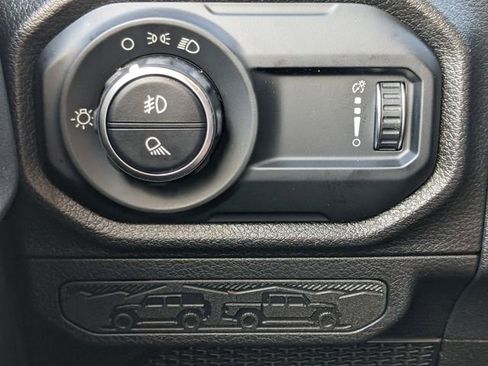 New 2026 Jeep Gladiator Sport image 17