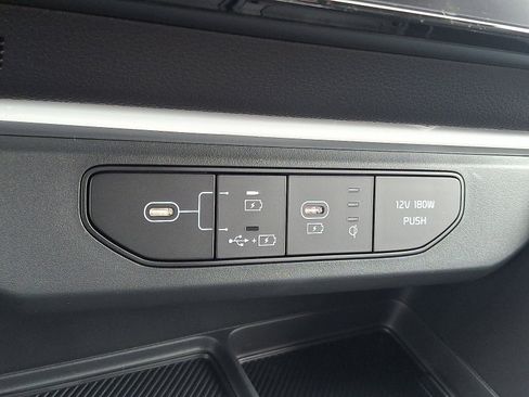 New 2026 Kia Carnival SX Prestige image 17