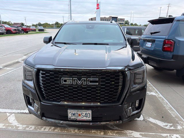 Used 2024 GMC Yukon Denali Ultimate AWD/4WD image 2
