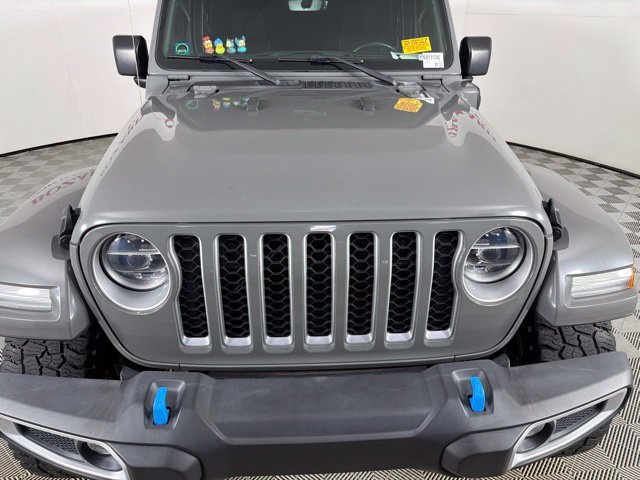 Used 2022 Jeep Wrangler Unlimited Sahara w/ Cold Weather Group AWD/4WD image 5