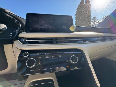 Used 2022 INFINITI QX60 Luxe image 25