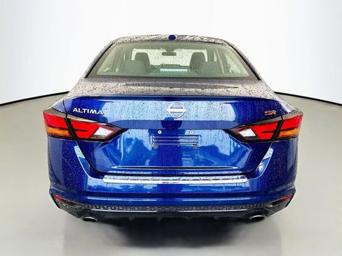 Used 2023 Nissan Altima 2.5 SR w/ SR Premium Package FWD image 6