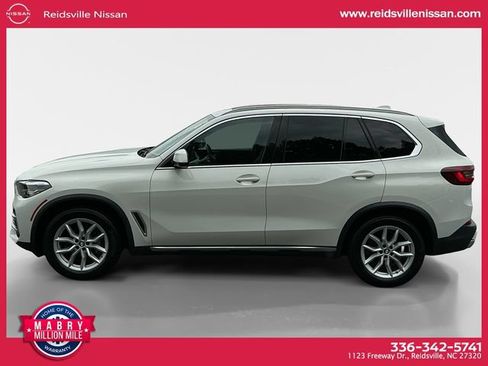 Used 2021 BMW X5 xDrive40i w/ Premium Package AWD/4WD image 3