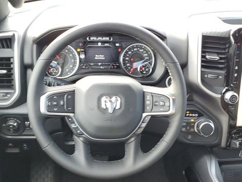 New 2026 RAM 1500 4x4 Crew Cab image 7