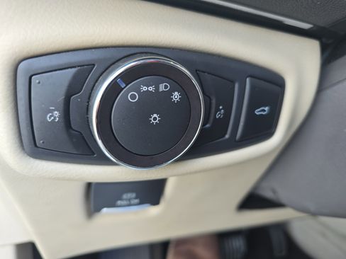 Used 2019 Lincoln MKZ Reserve w/ Luxury Package AWD/4WD image 25