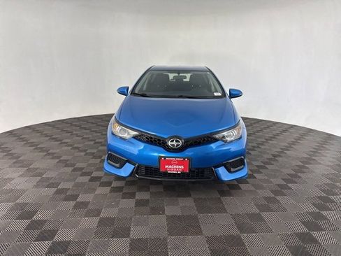 Used 2016 Scion iM image 2