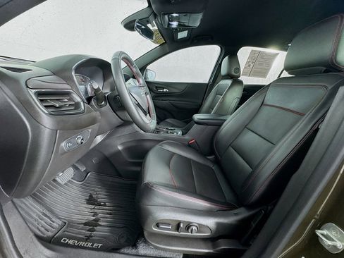 Used 2023 Chevrolet Equinox RS w/ RS Leather Package FWD image 15