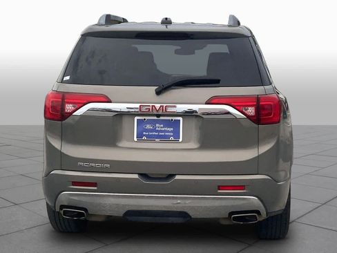 Used 2019 GMC Acadia Denali w/ Technology Package FWD image 5