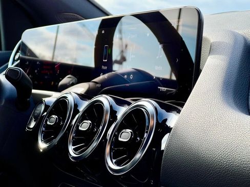 Certified 2026 Mercedes-Benz GLA 250 4MATIC image 20