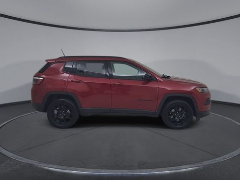 Certified 2025 Jeep Compass Latitude w/ Altitude Special Edition AWD/4WD image 19