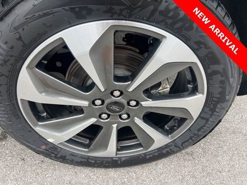 Used 2025 Ford Escape Platinum image 13