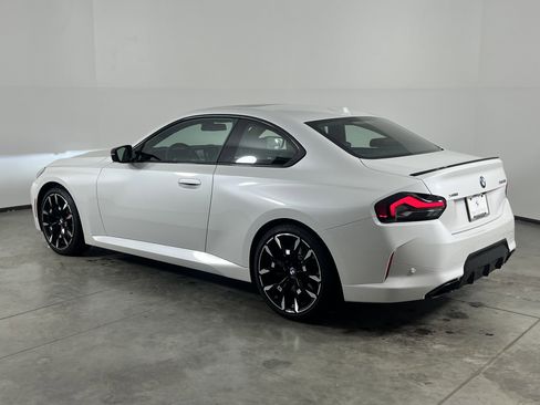 Used 2025 BMW M240i xDrive Coupe w/ Premium Package image 5