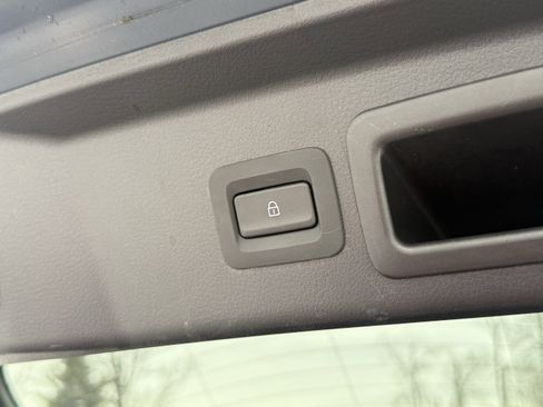 Used 2024 MAZDA CX-30 AWD 2.5 S w/ Preferred Package image 37