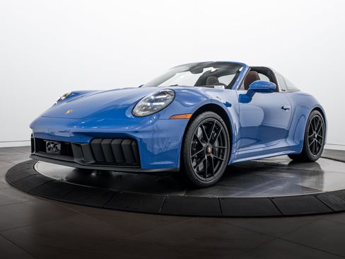 Certified 2025 Porsche 911 Targa 4S AWD/4WD image 1